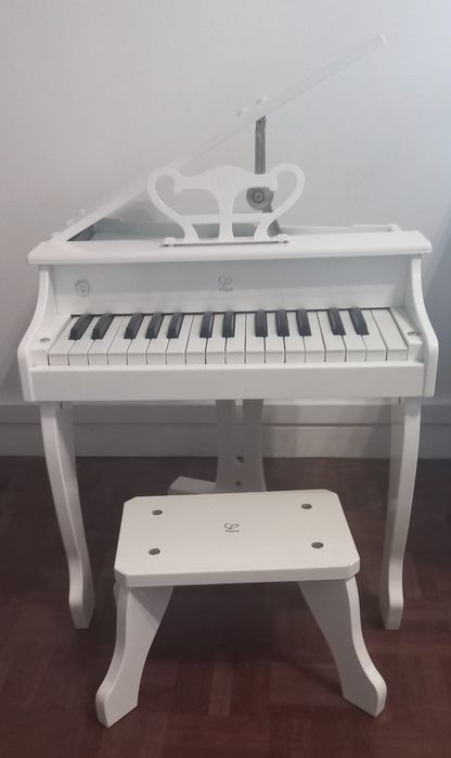 Piano infantil Hape