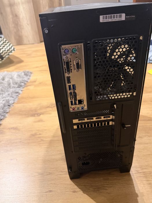 Komputer do gier Ryzen 7 (8 rdzeni) | RTX 2060 Super 8GB | 16GB RAM | SSD | Sprawny
