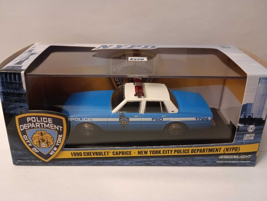Модель 1990 Chevrolet Caprice NYPD, масштаб 1:43, Greenlight: 1