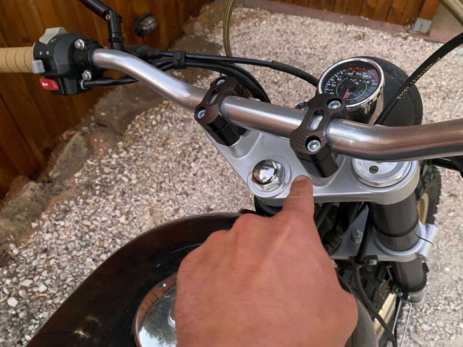 Moto Bullit - Bluroc Hero 125