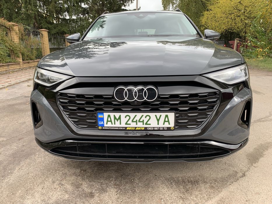 Audi Q8 E-tron Premium 114Квт