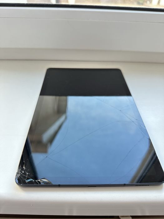 Samsung Tab S6 lite • 4/64GB • Стилус + клавиатура • Рабочий, недорого