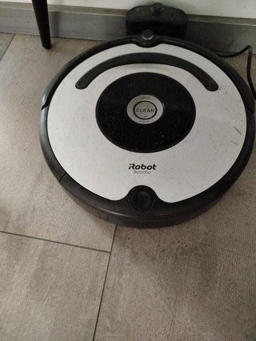 Robot roomba odkurzacz