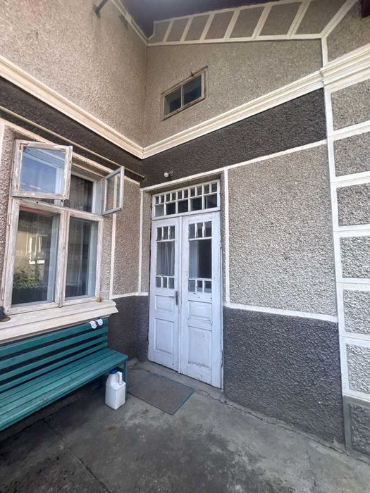 Продаж будинку в мальовничому місці в м. Заліщики