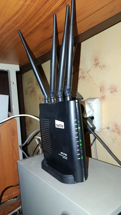 Wi-Fi Роутер Netis WF2780, 2 диапазонный, 1Гбiт/с