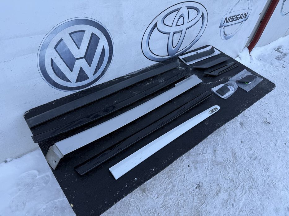 Молдинг накладка листва молдінг Віто Віано Vito Viano W639 розборка