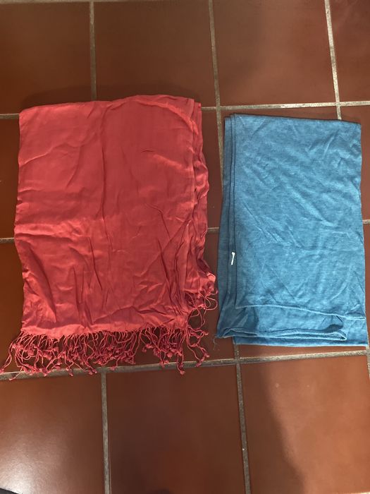 New scarves / shawls by Parfois, D. Sample, and Pepe Jeans64563929920899121