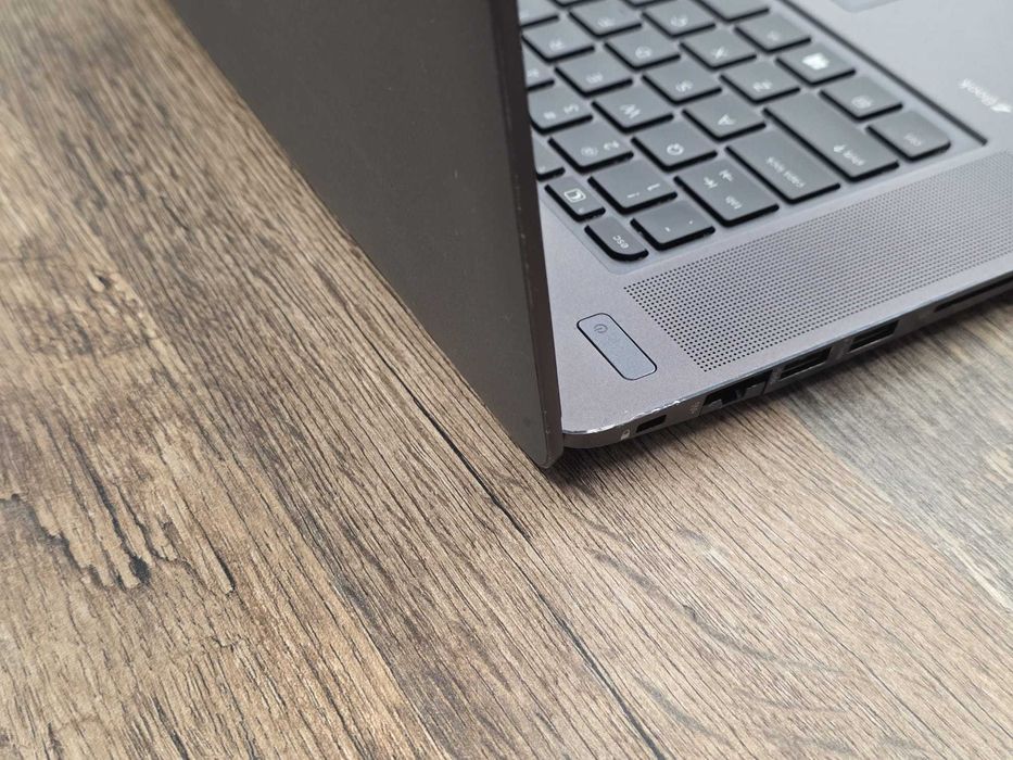 Laptop HP ZBook Studio G4 i7-7820HQ/16GB/QUADRO M1200/1024GB/WIN11 stan db gwarancja