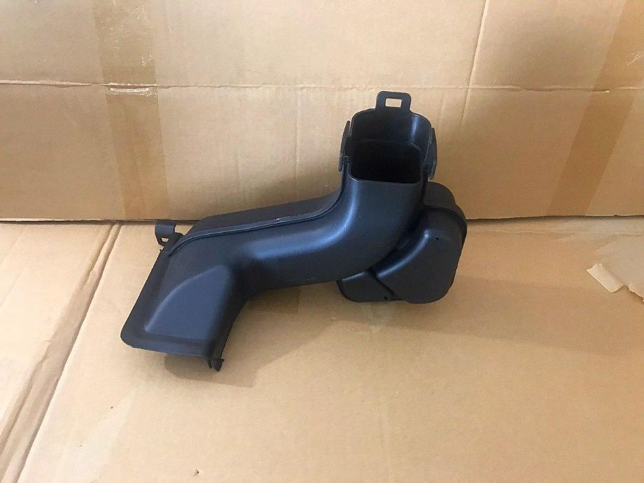 Nissan rogue 2017-20 патрубок воздуховода