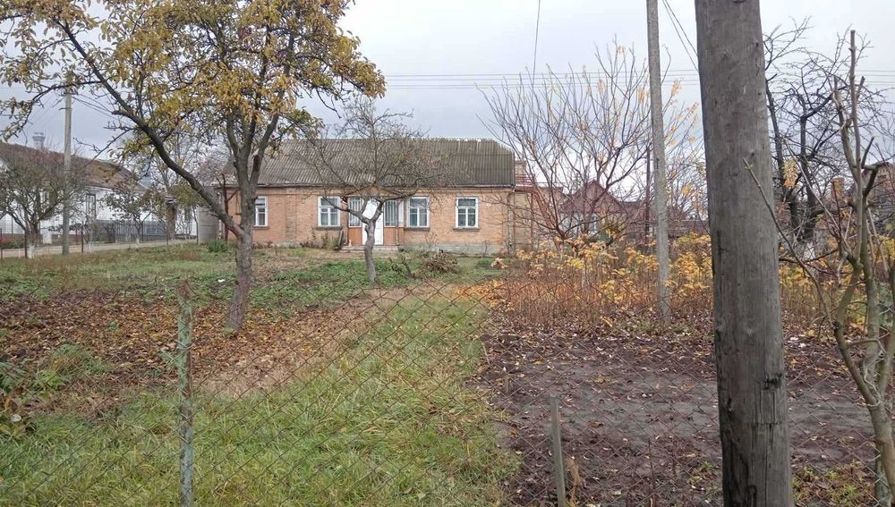 ₴ Продаю частину будинку в Колоденці