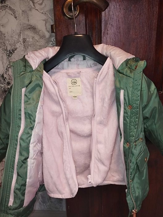 Куртка на дівчинку зима