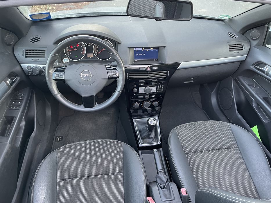 Opel Astra Twin Top - klima - navi