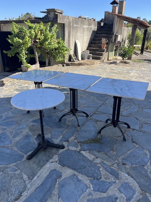 Mesas em ferro forjado e mármore - mesas café