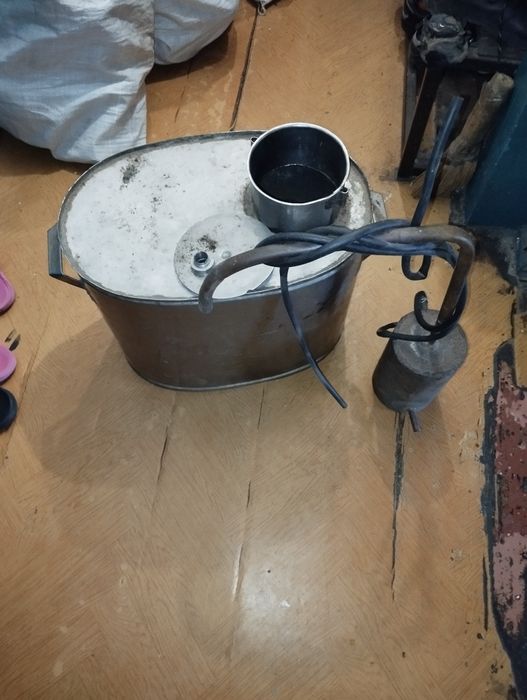 Дистиллятор с баком