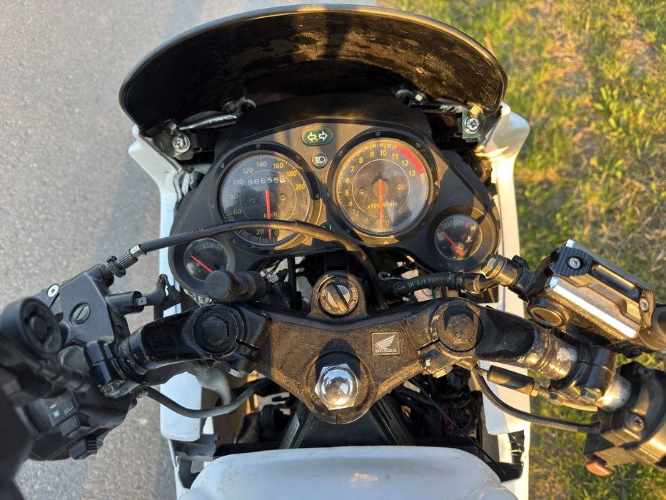 Honda CBR 125R ( czytaj opis )