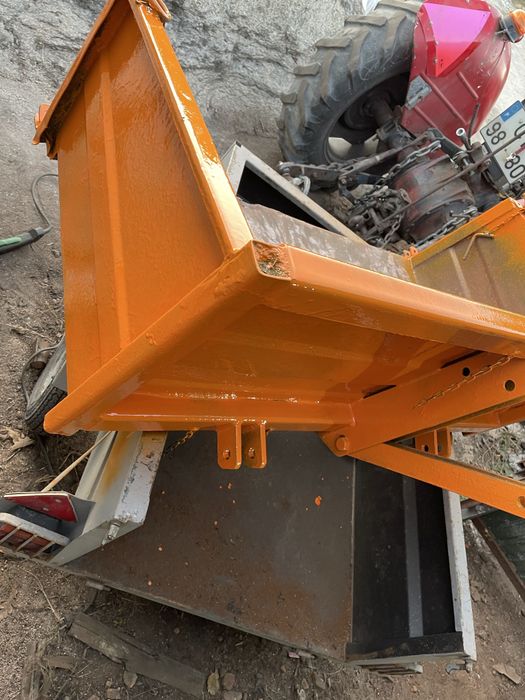 Vendo caixa gamela para trator