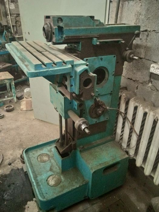 Фрезерный станок 675