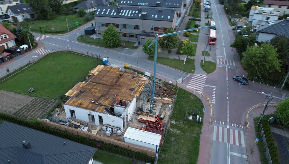 Żuraw Budowlany szybkomontujcy dolnoobrotowy Mini Żuraw 16m Sprzedam