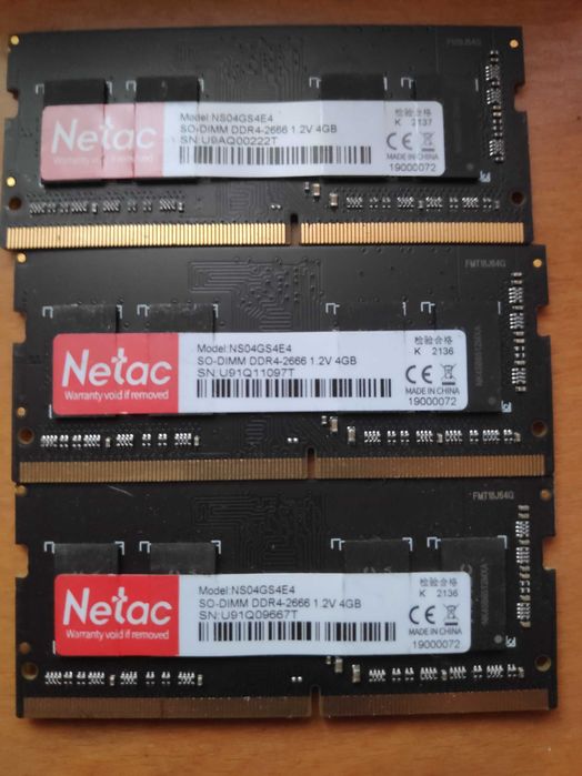 Модулі пам'яті  4GB DDR4