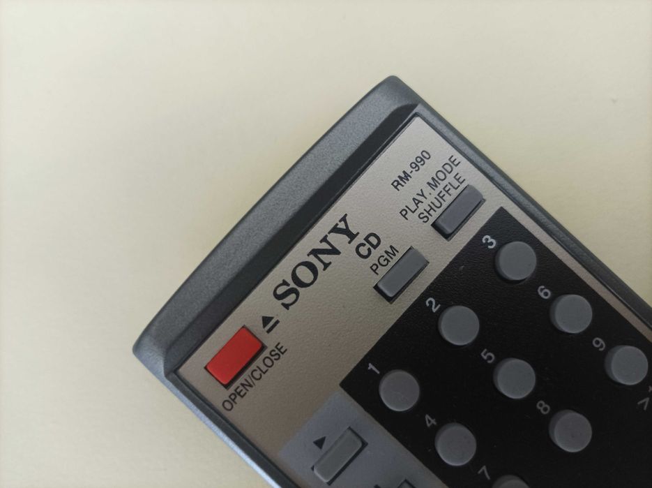 Comando SONY CD Player RM-990