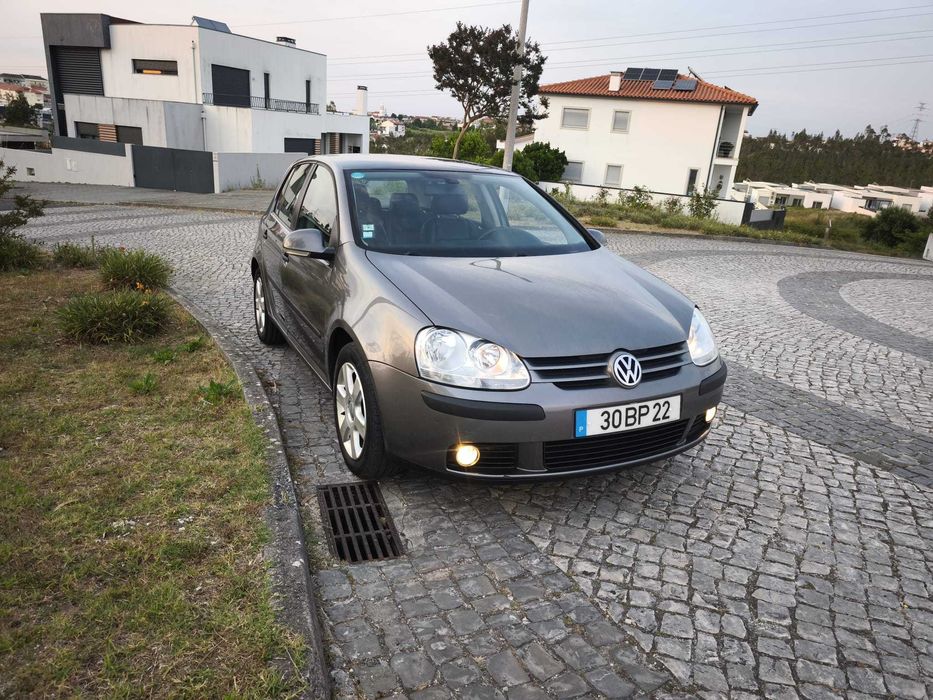 Volkswagen Golf V 1.9 TDI DSG – 2006
