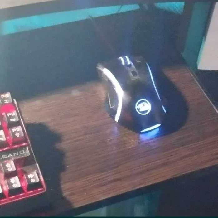 Комп'ютер ігровий потужний, системний блок, монітор, аксесуари