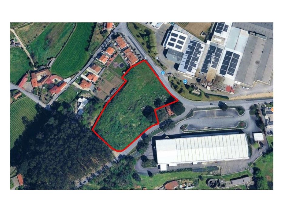 Terreno industrial em Avidos