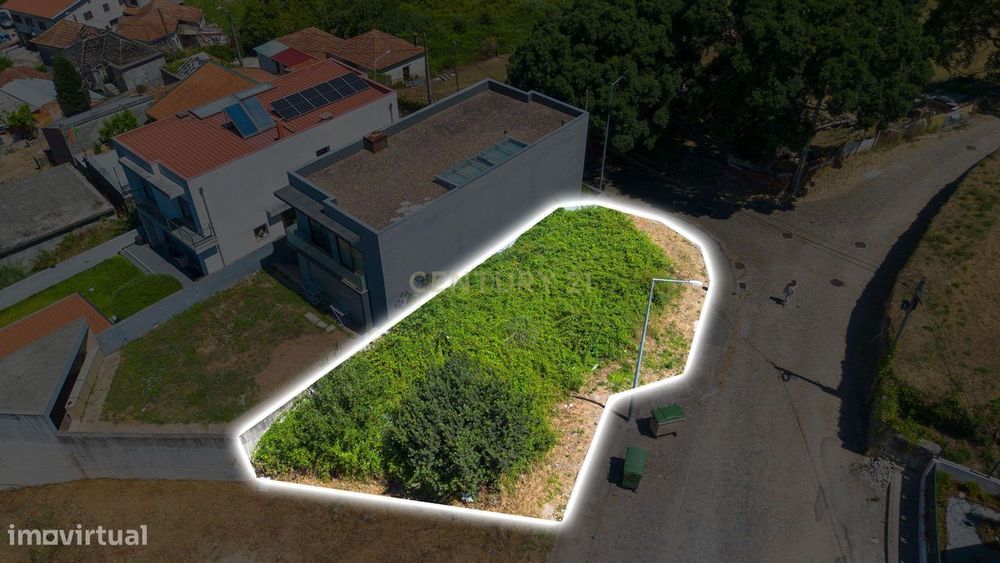 Plot of Land in Gondomar with Approved Project for a T3 Residence