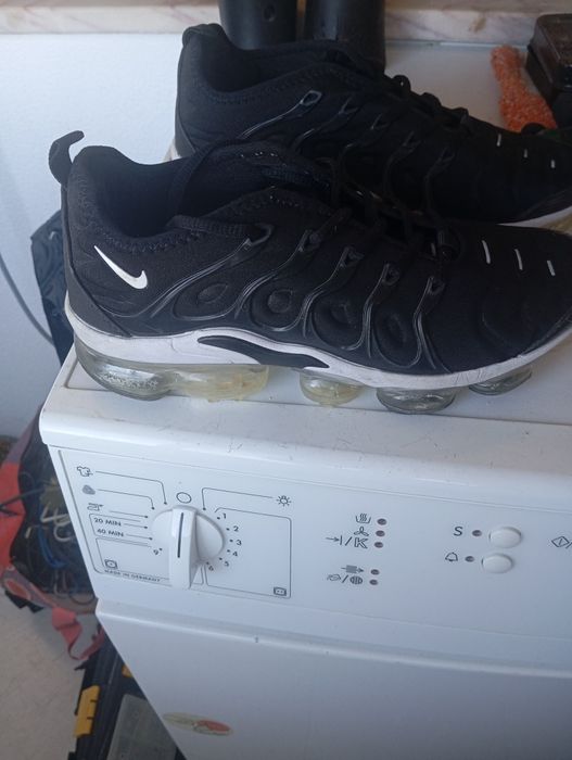 Tênis Nike air vapormax plus