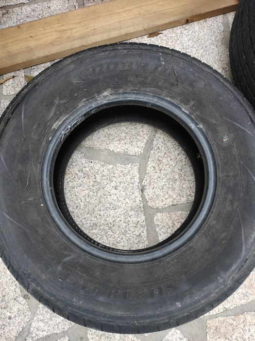 4 Pneus usados 225/75 R15 M+S – SUV / Jipe
