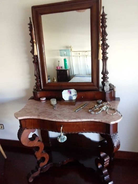 Móvel toucador antigo