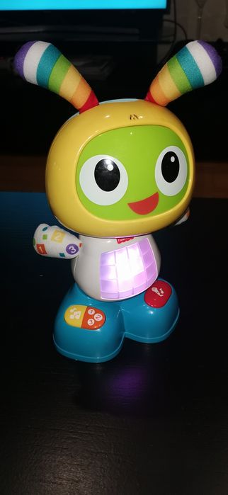 Boneco interativo da Fisher-Price