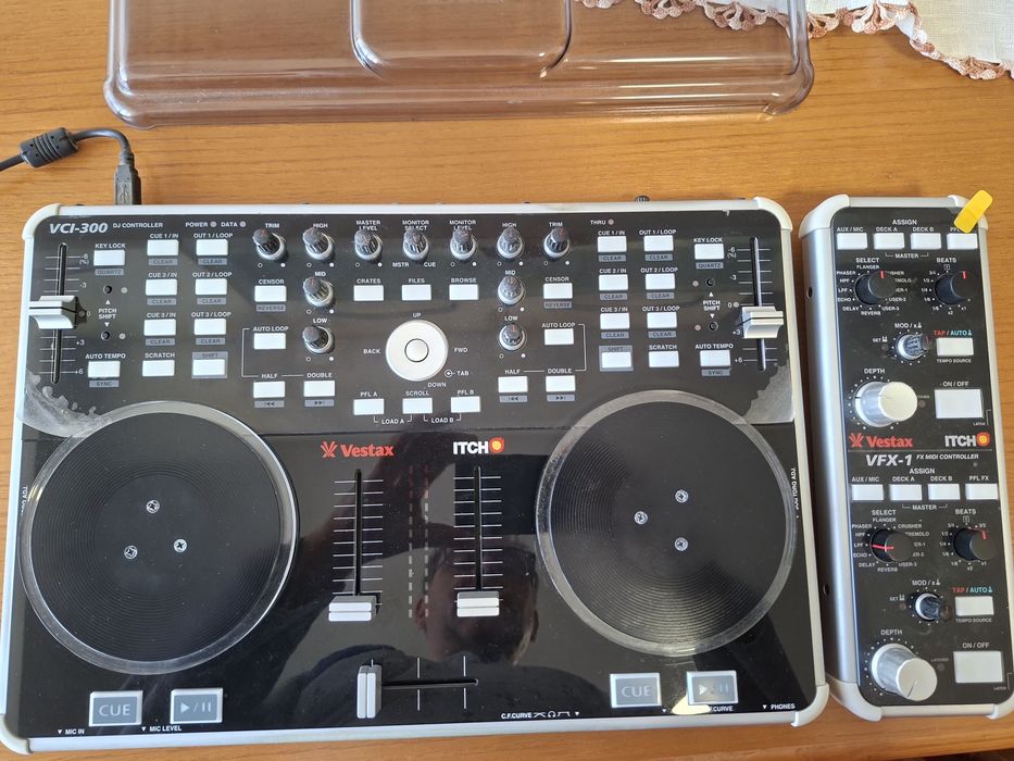 Vestax VCI-300 + Controlador de Efeitos VFX-1 | Full Set c/ Caixa e Decksaver