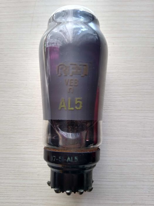 Nowa lampa radiowa AL5