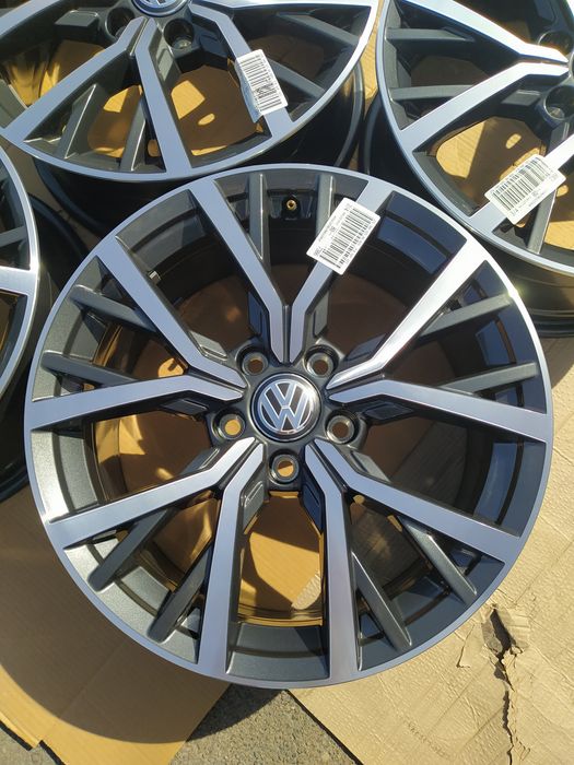 Диски Volkswagen Tiguan T-ROC Taos Passat Golf Jetta Touran t4 Caddy Skoda Octavia SuperB Karoq Kodiaq Seat Leon Ateca Exeo Altea Audi A4 A6 R17(5*112