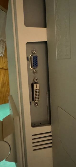 Монітор Асеr B243 HL/24" Вбудовані колонки 2х2W
Стан справний, без зау