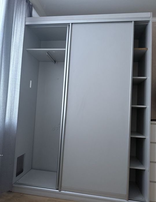 Шкаф купе на две двери