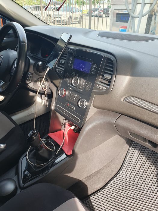 Автомобіль Рено Меган 4