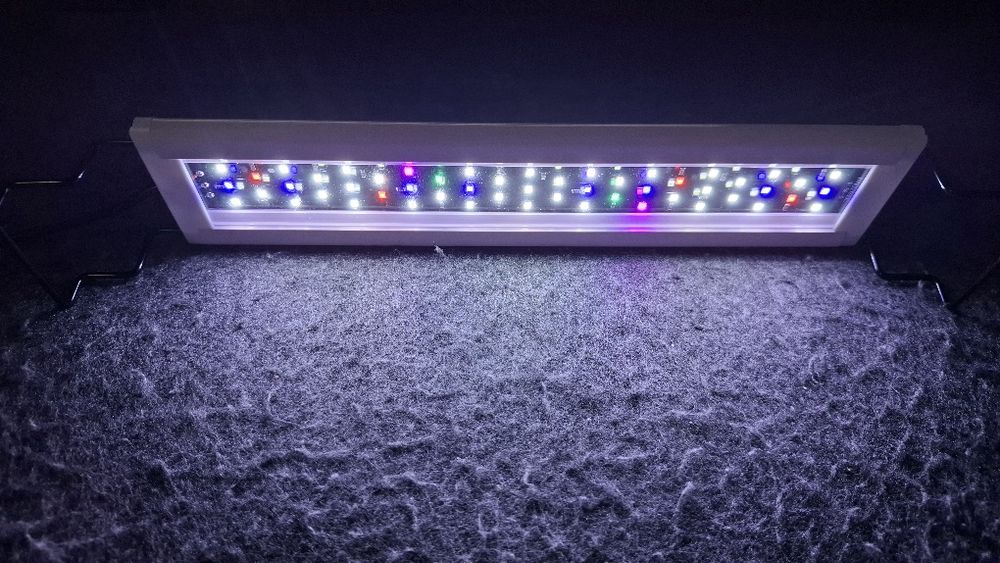 Calha iluminação / Luminária LED 6W RGB USB NOVA, para Aquário, 3 módulos de iluminação e temporizador