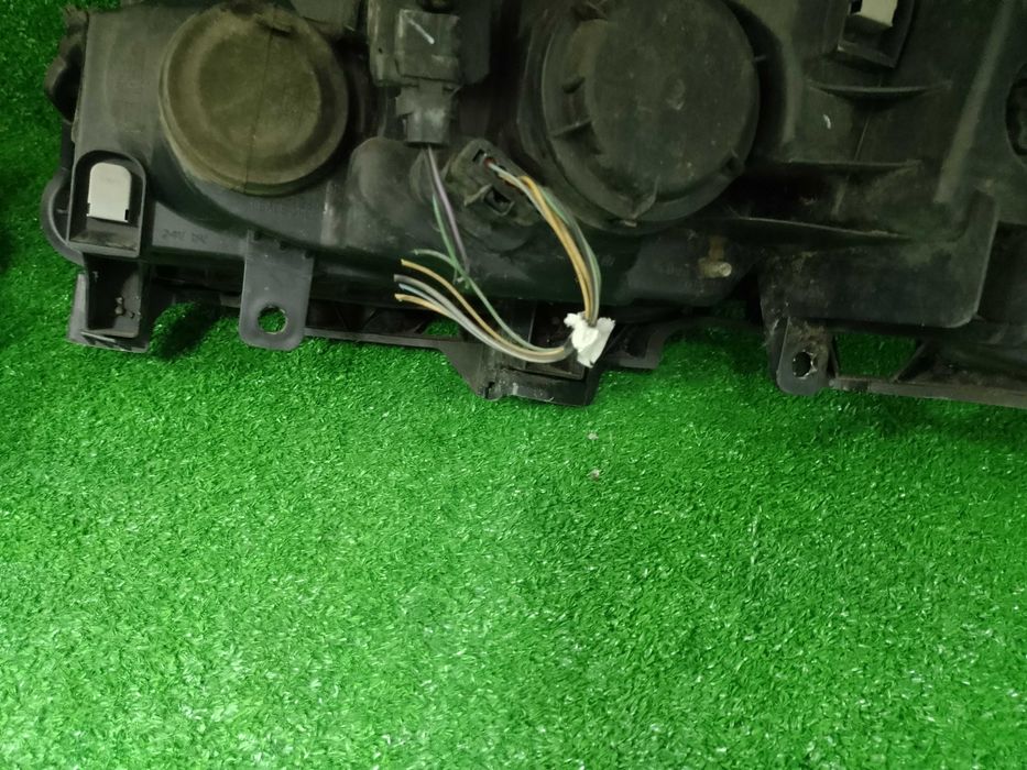 Renault MEGANE II , EU, Valeo, lampy przód prawa , lewa.