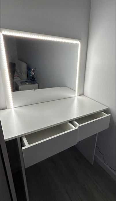 Toaletka Stella biała