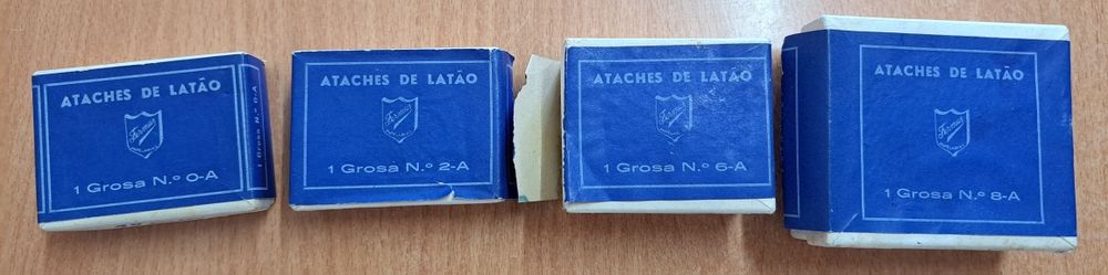 Tachas de latão para tabalhos manuais ou decorativos