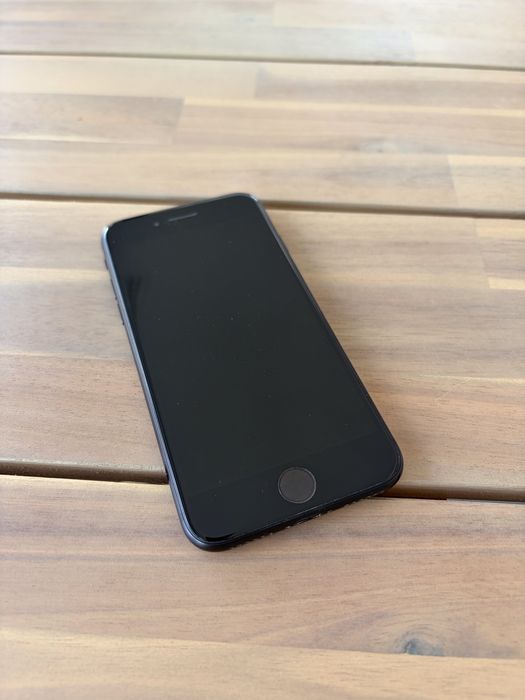 iPhone SE 2nd generation 64Gb preto