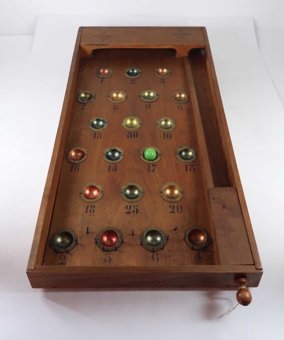 Máquina de flippers de mesa antiga 1920/30