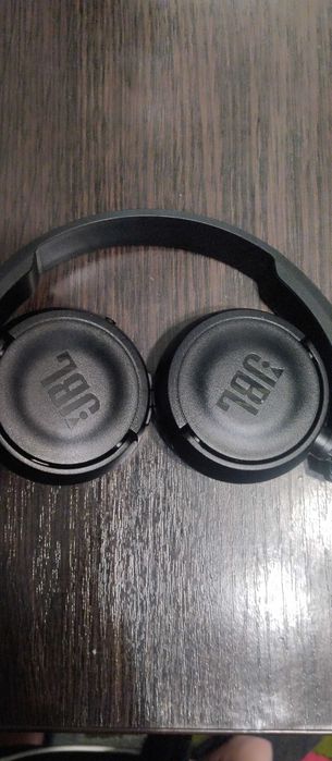 Наушники jbl бу в хорошем состояние