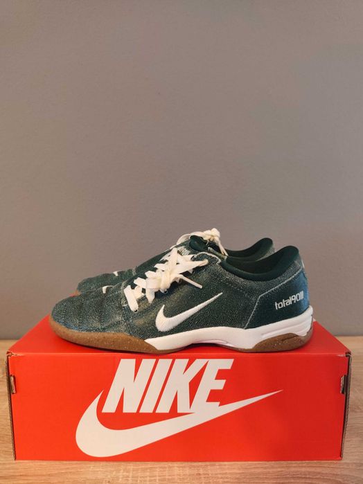 Nike total 90 Premium