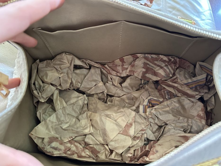 Нова кожана сумка.