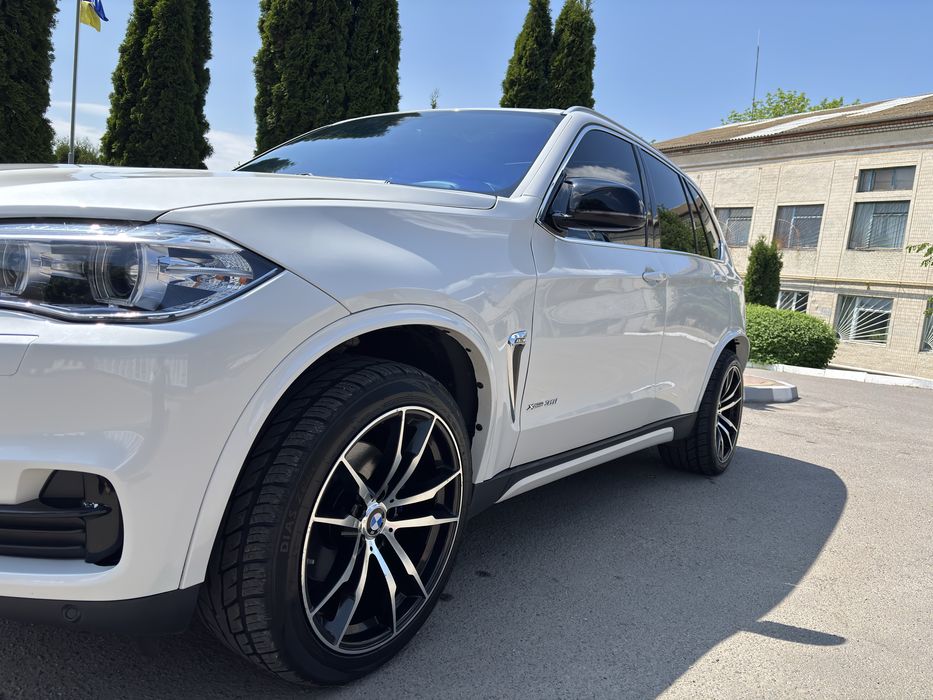 BMW X5 (F15) 2015 3.0i M-Sport