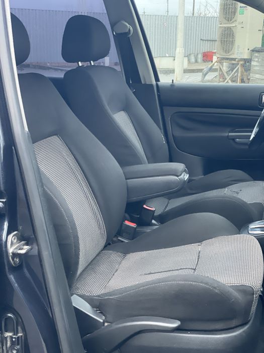 Volkswagen Golf IV 2000р 1.6mpi автомат газ/бензин