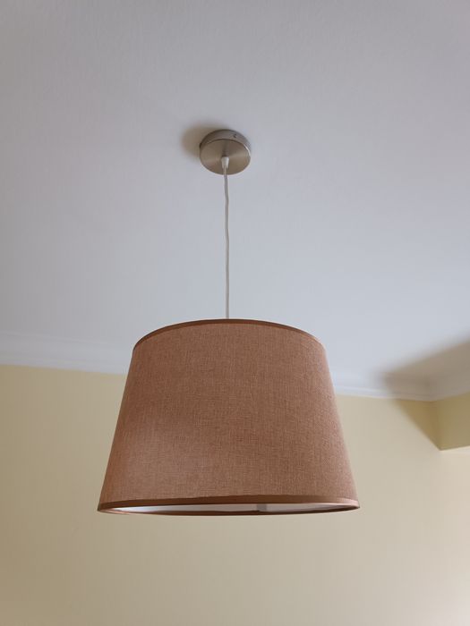 Candeeiro de teto como novo